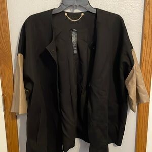 Chicos blazer black/Tan, leather sleeves. Chico Sz 3 (XL)